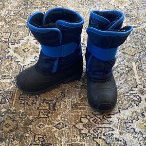 Blue and Black Toddler Snow Boots size 8